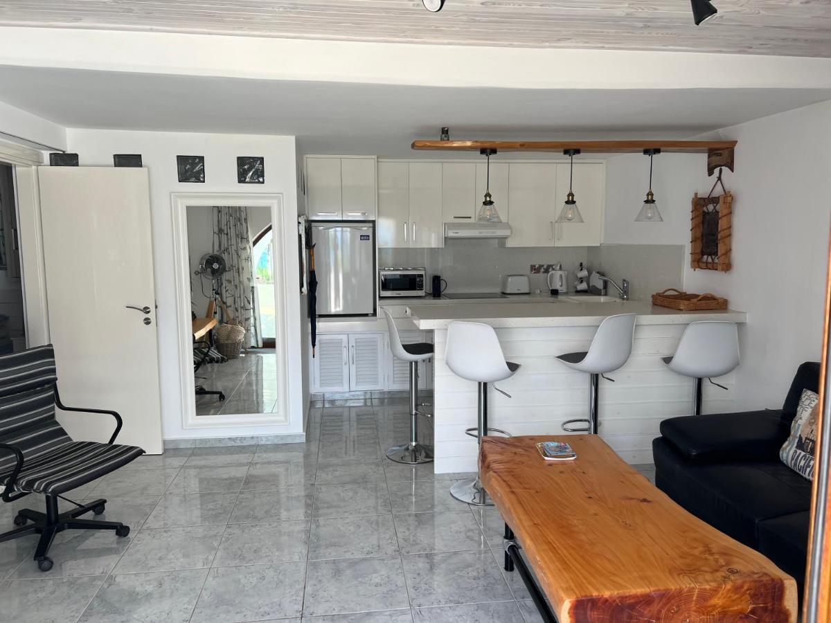 Pissouri Beach Front Apartments Eksteriør bilde
