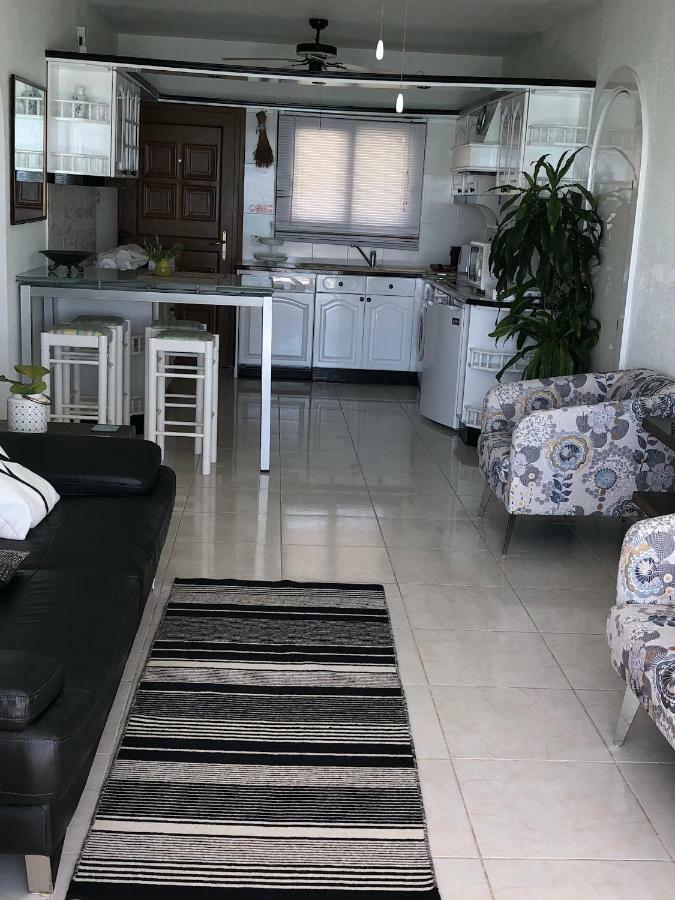 Pissouri Beach Front Apartments Eksteriør bilde
